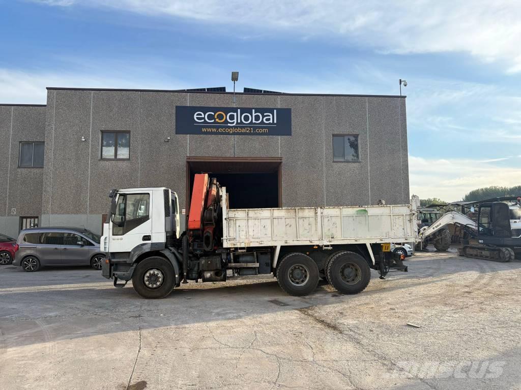 Iveco Trakker 380 شاحنات الرافعات