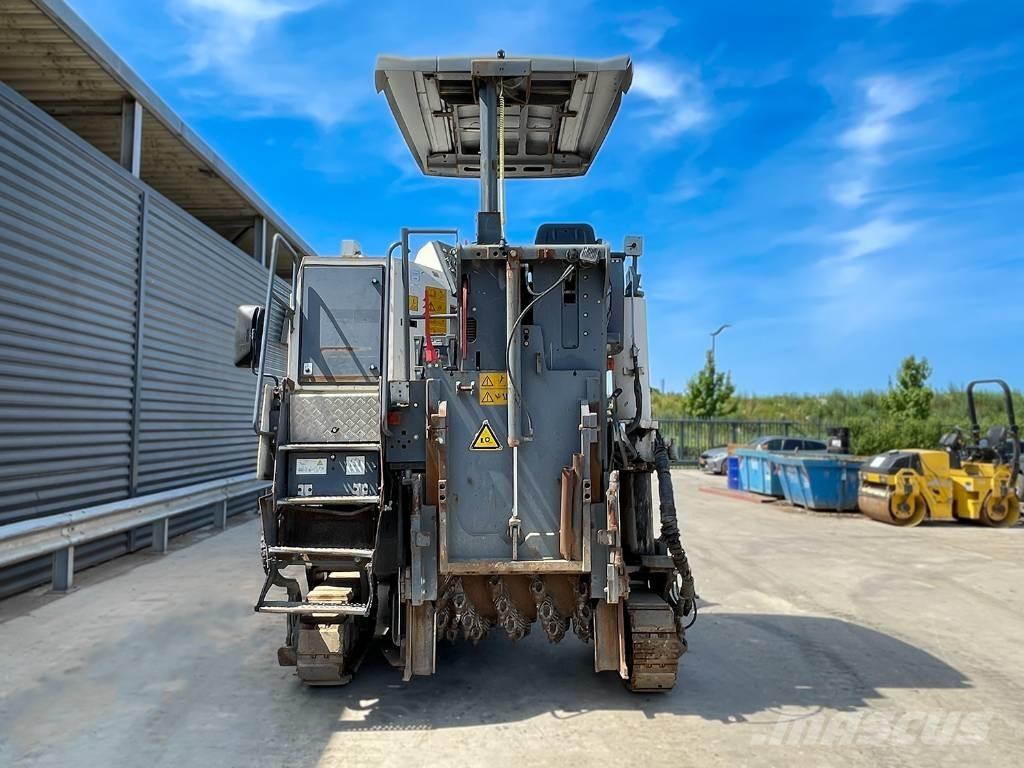 Wirtgen W 100 F ماكينات الكشط البارد للأسفلت