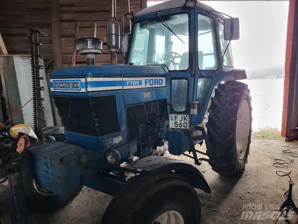 Ford 7700 الجرارات