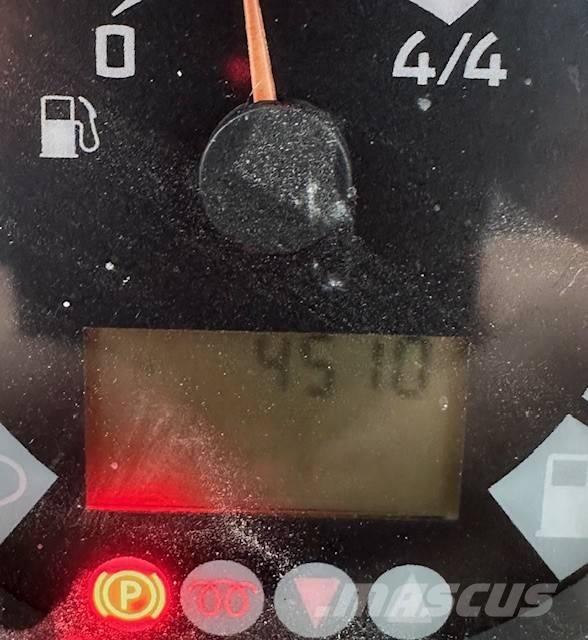 Liebherr L 507 لوادر بعجل