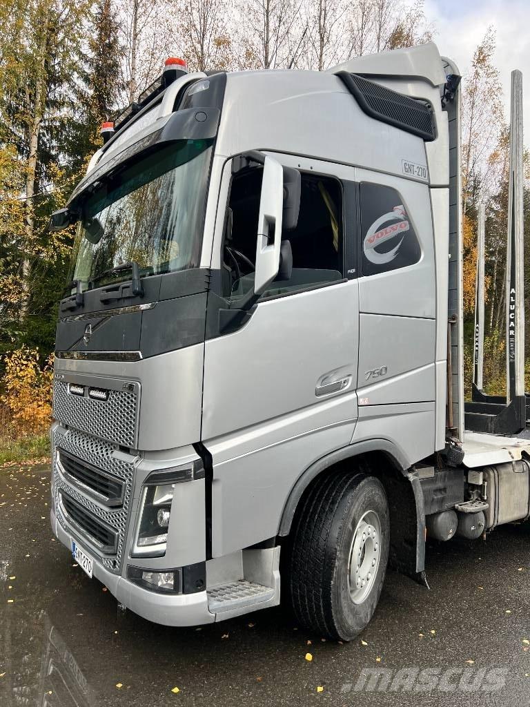 Volvo FH 16 750 شاحنات أشجار