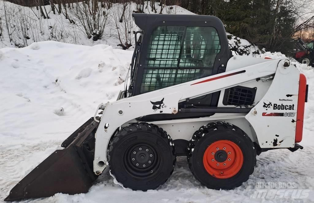 Bobcat S 450 لوادر انزلاقية التوجيه