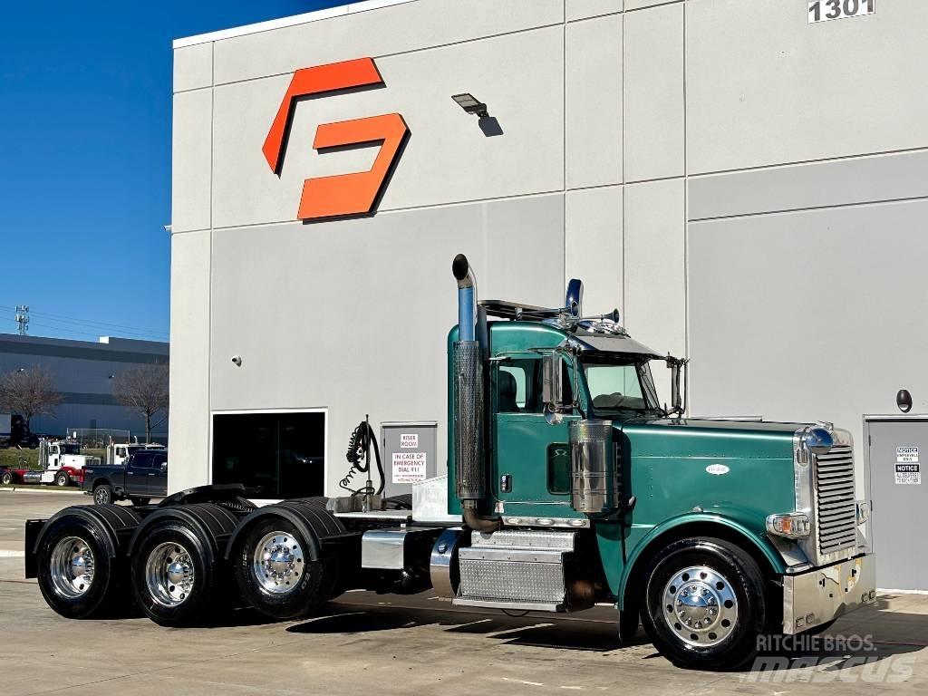 Peterbilt 388 وحدات الجر