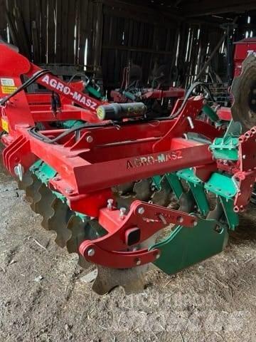 Agro Masz BT30 زحافات ساحقة