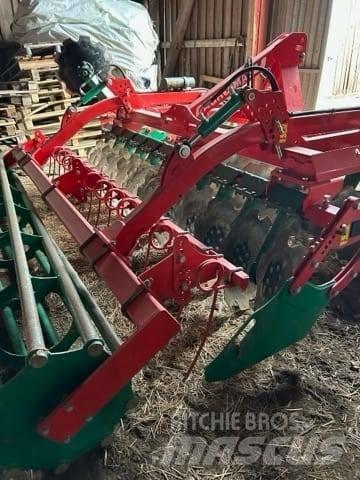 Agro Masz BT30 زحافات ساحقة