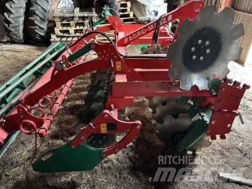 Agro Masz BT30 زحافات ساحقة
