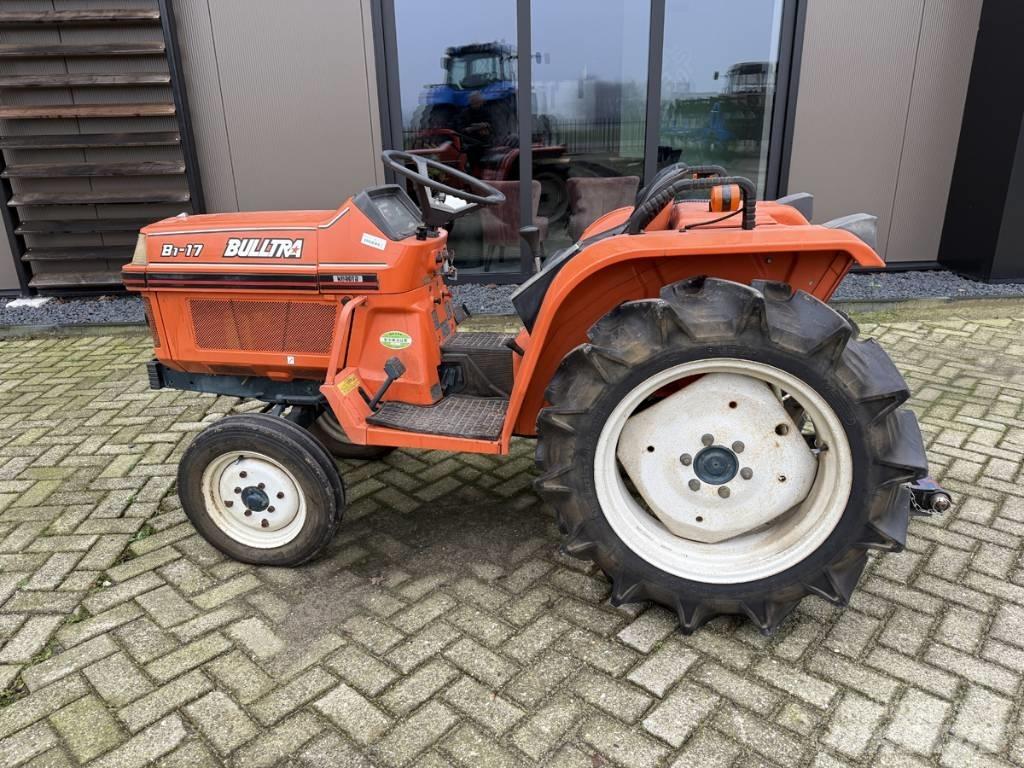 Kubota Bultra B1-17 الجرارات