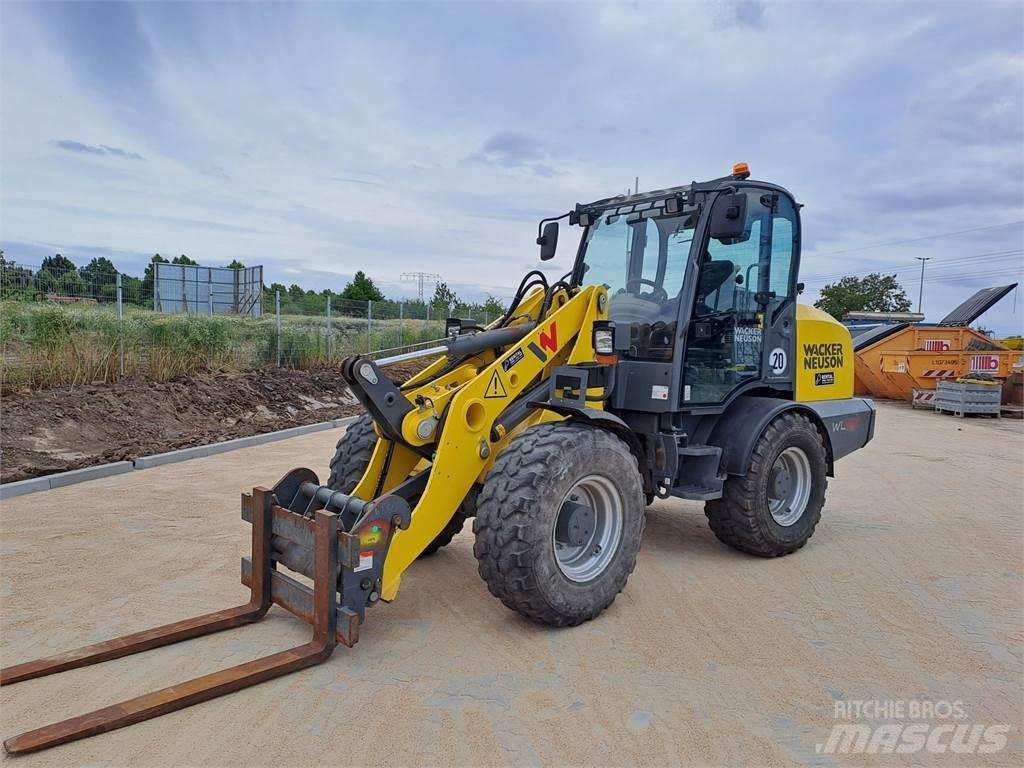 Wacker Neuson WL60 لوادر بعجل