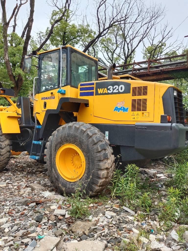 Komatsu WA320-5 لوادر بعجل