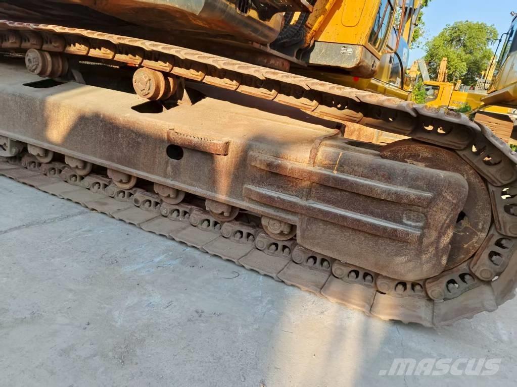 Hyundai R300LC-9S حفارات زحافة