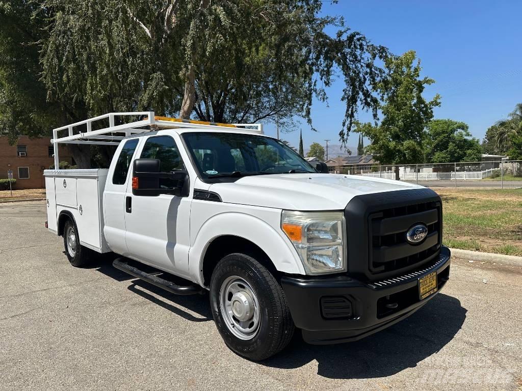 Ford F 250 SD شاحنات خفيفة/مفصلية الجوانب