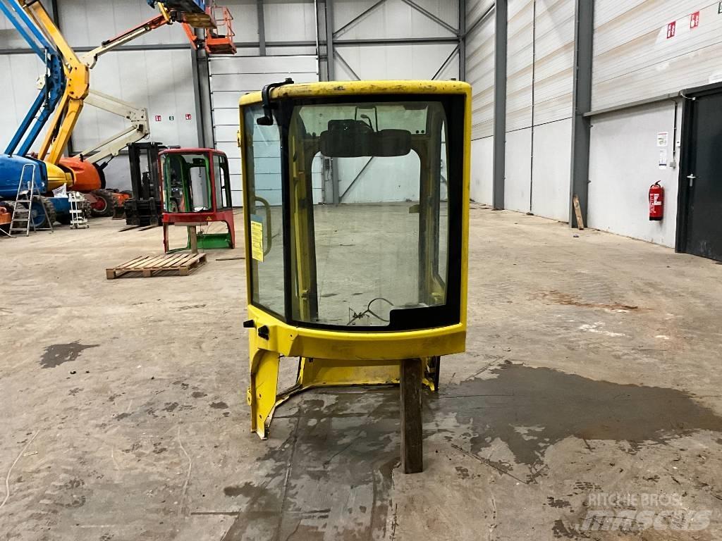 Yanmar Vio 20 / vio 25 كابينة والداخلية