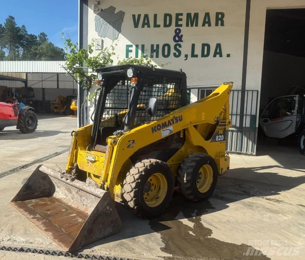 Komatsu SK 820-5 لوادر انزلاقية التوجيه