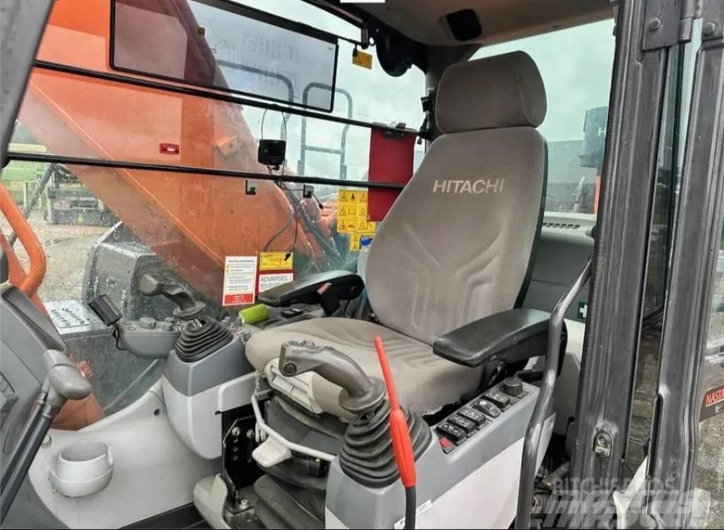 Hitachi ZX 300 LC-6 حفارات زحافة