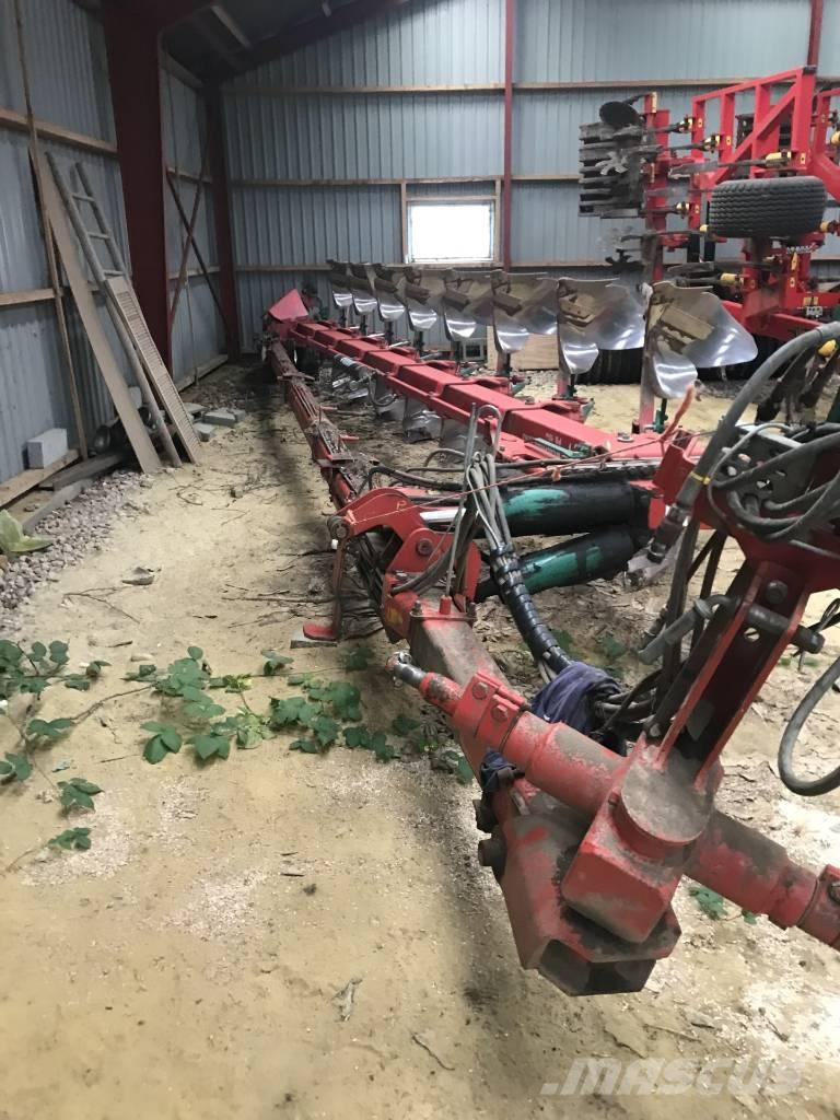 Kverneland PB100 محاريث عكسية