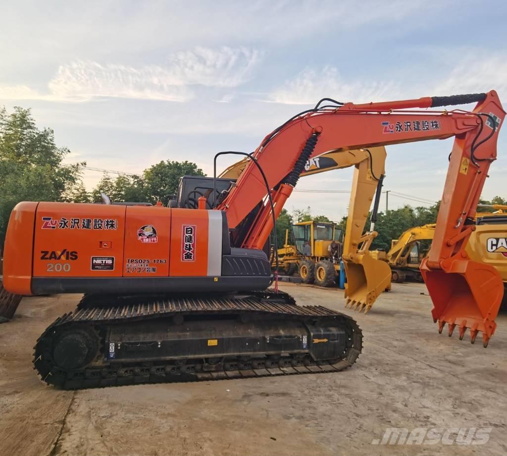 Hitachi ZX 200 حفارات زحافة