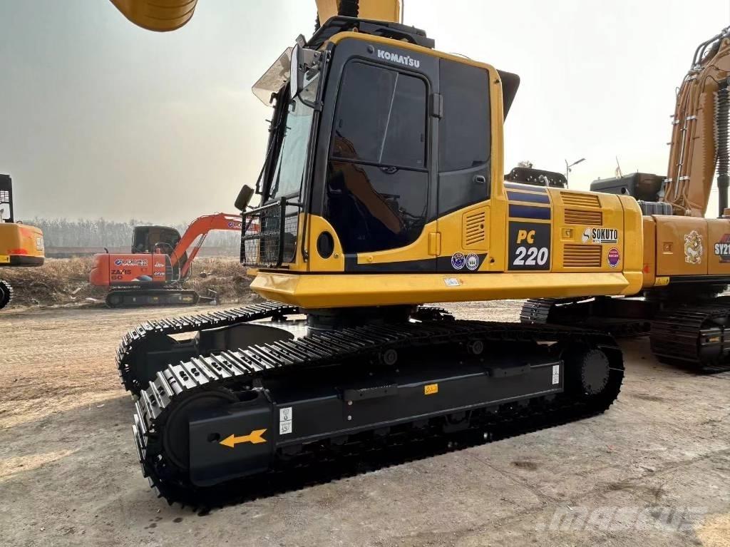 Komatsu 220 حفارات زحافة