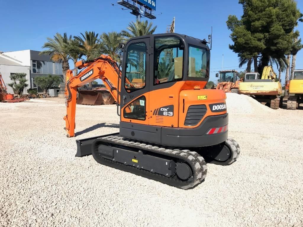 Doosan DX 63-3 حفارات صغيرة أقل من 7 طن (حفارات صغيرة)