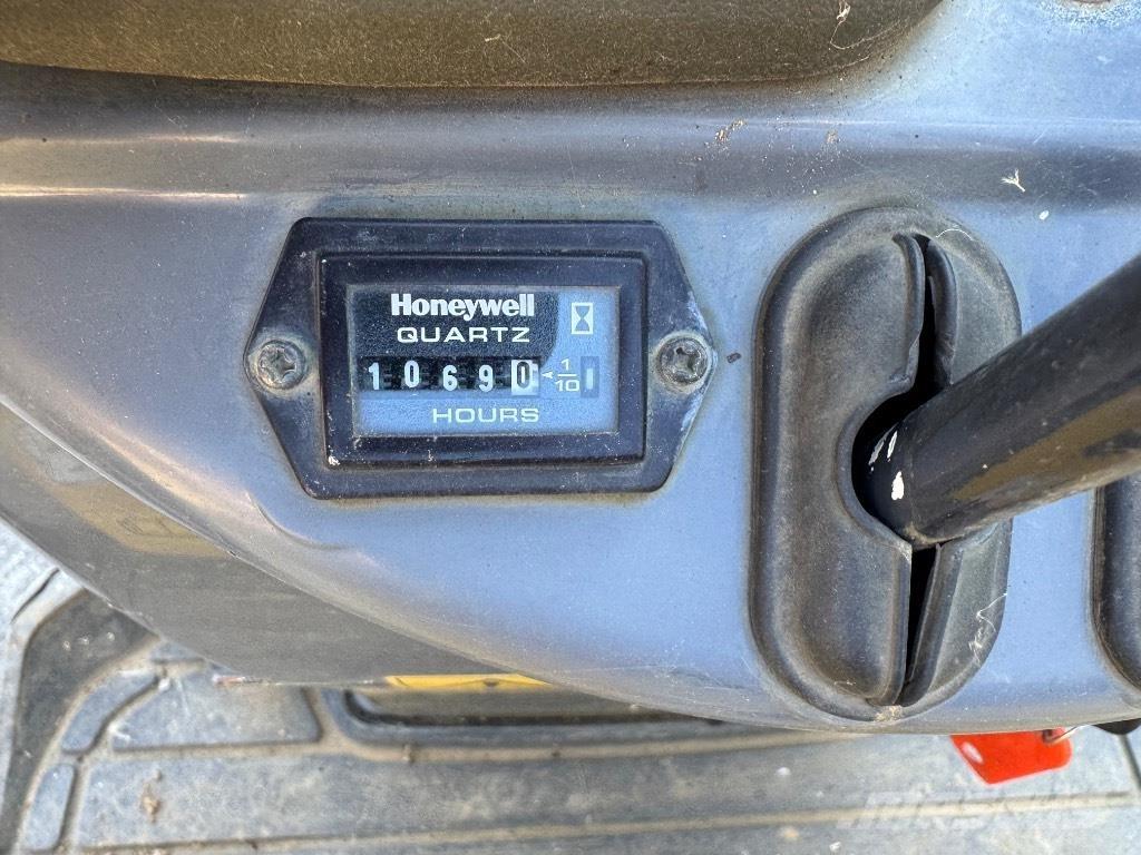 Yanmar SV08 (1C631) حفارات صغيرة أقل من 7 طن (حفارات صغيرة)