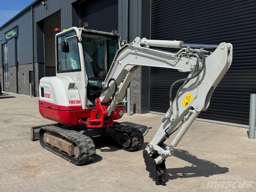 Takeuchi TB 230 حفارات صغيرة أقل من 7 طن (حفارات صغيرة)
