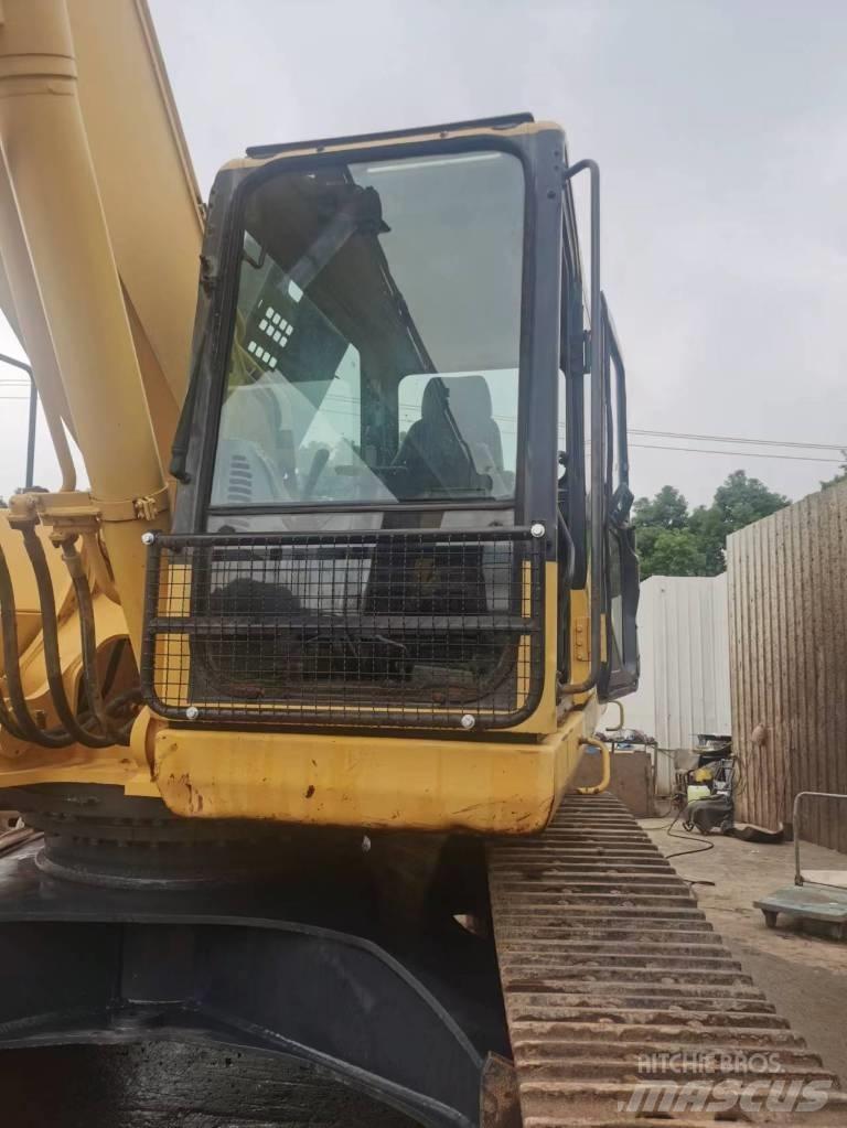 Komatsu PC 400 LC-7 حفارات زحافة