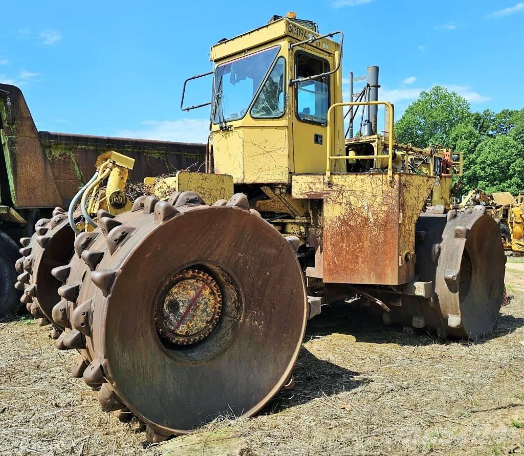 CAT 826 B ضاغطات التربة