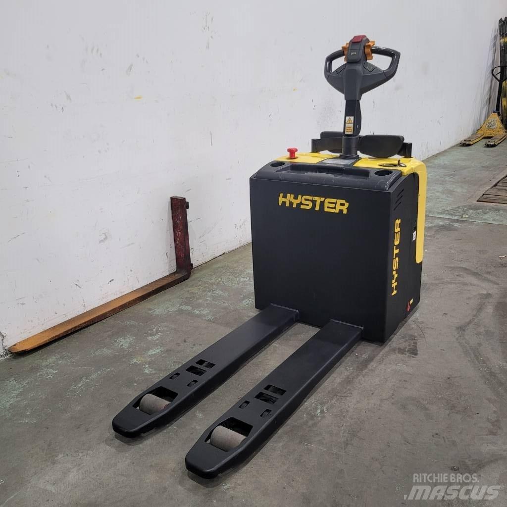 Hyster P 2.0 UTS رافعة منخفضة المستوى ذات منصة
