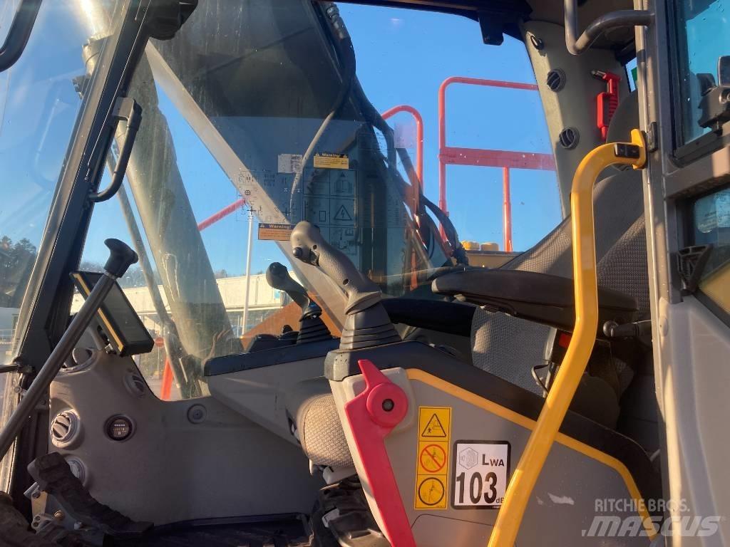 Volvo EC 220 E حفارات زحافة