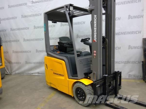 Jungheinrich EFG 112 شاحنات ذات رافعات شوكية تعمل بالكهرباء