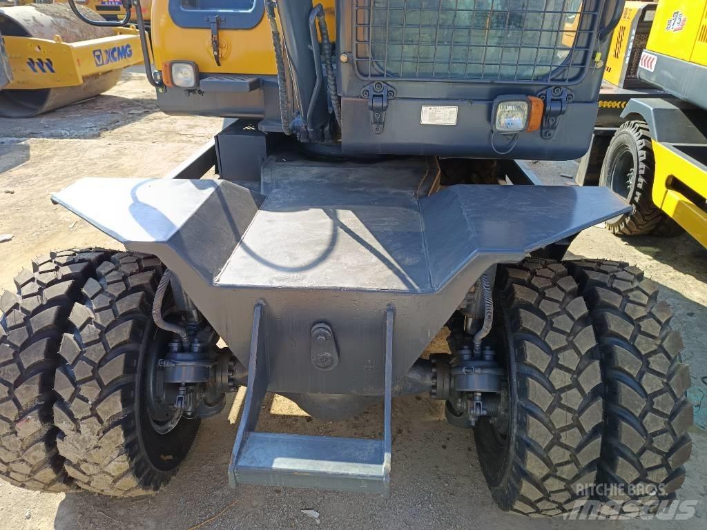 Xinyuan XYB75W-9 حفارات زحافة