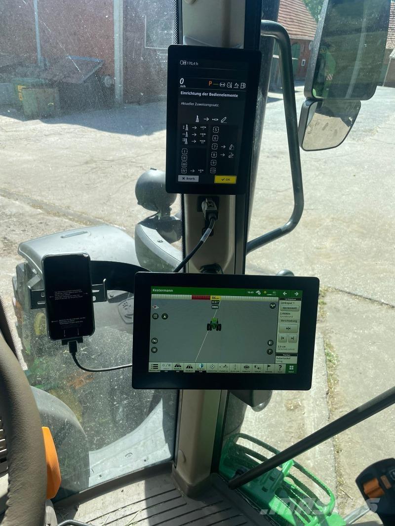 John Deere 6M155 الجرارات