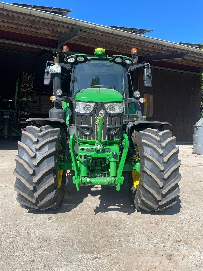 John Deere 6M155 الجرارات