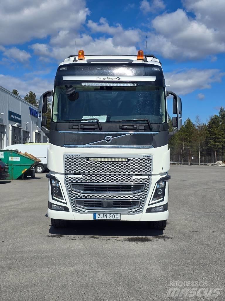Volvo FH16 شاحنات أشجار