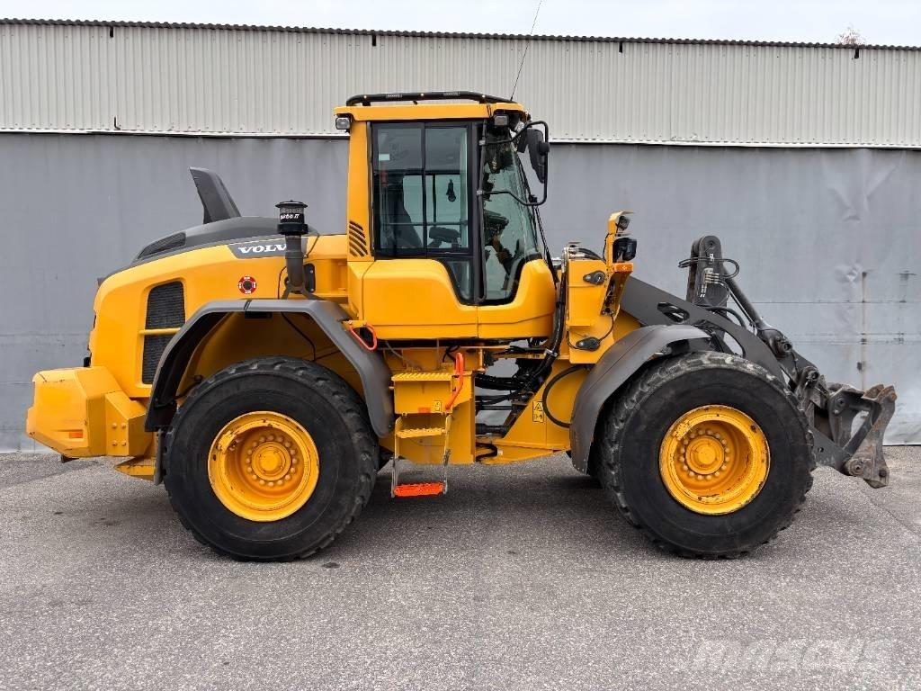 Volvo L 90 H لوادر بعجل