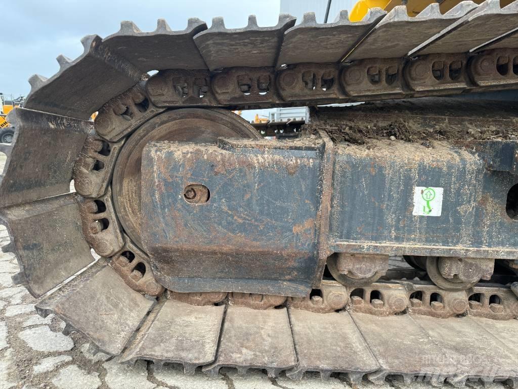 Komatsu PC 240 LC-10 حفارات زحافة