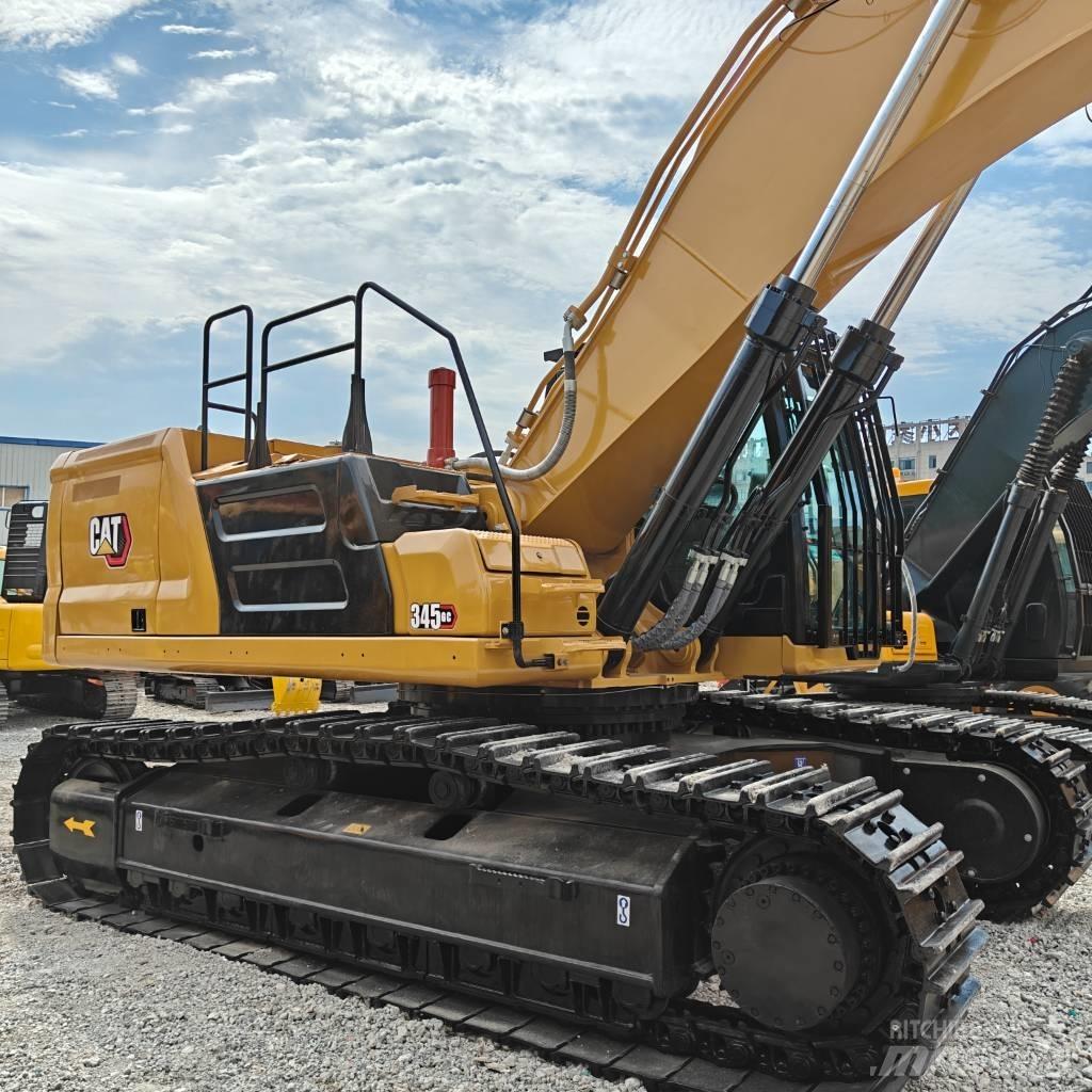 CAT 345GC حفارات زحافة