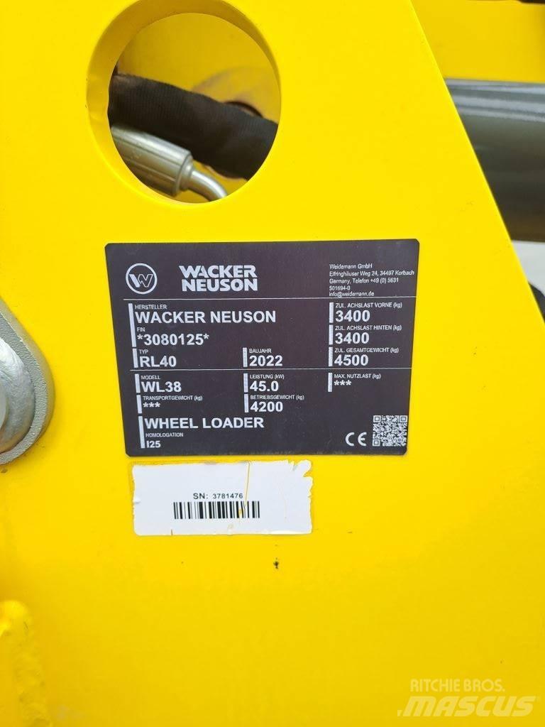 Wacker Neuson WL38 لوادر بعجل
