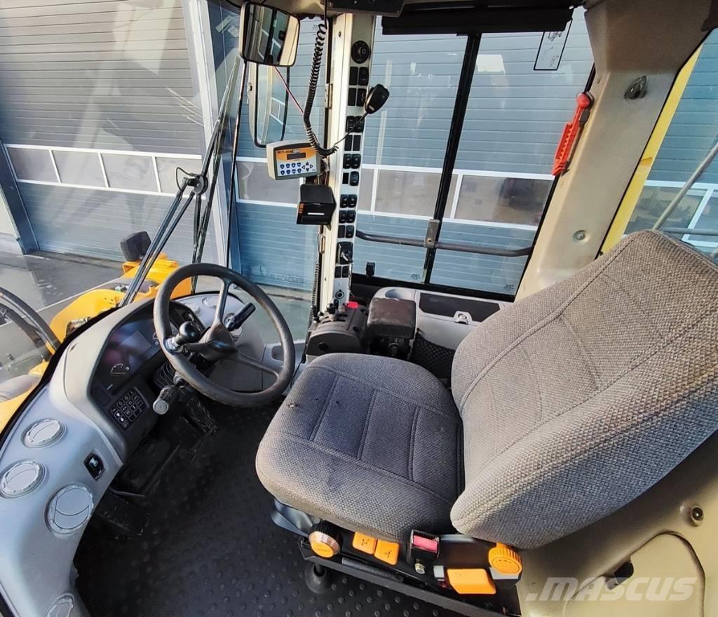 Volvo L 180 F لوادر بعجل