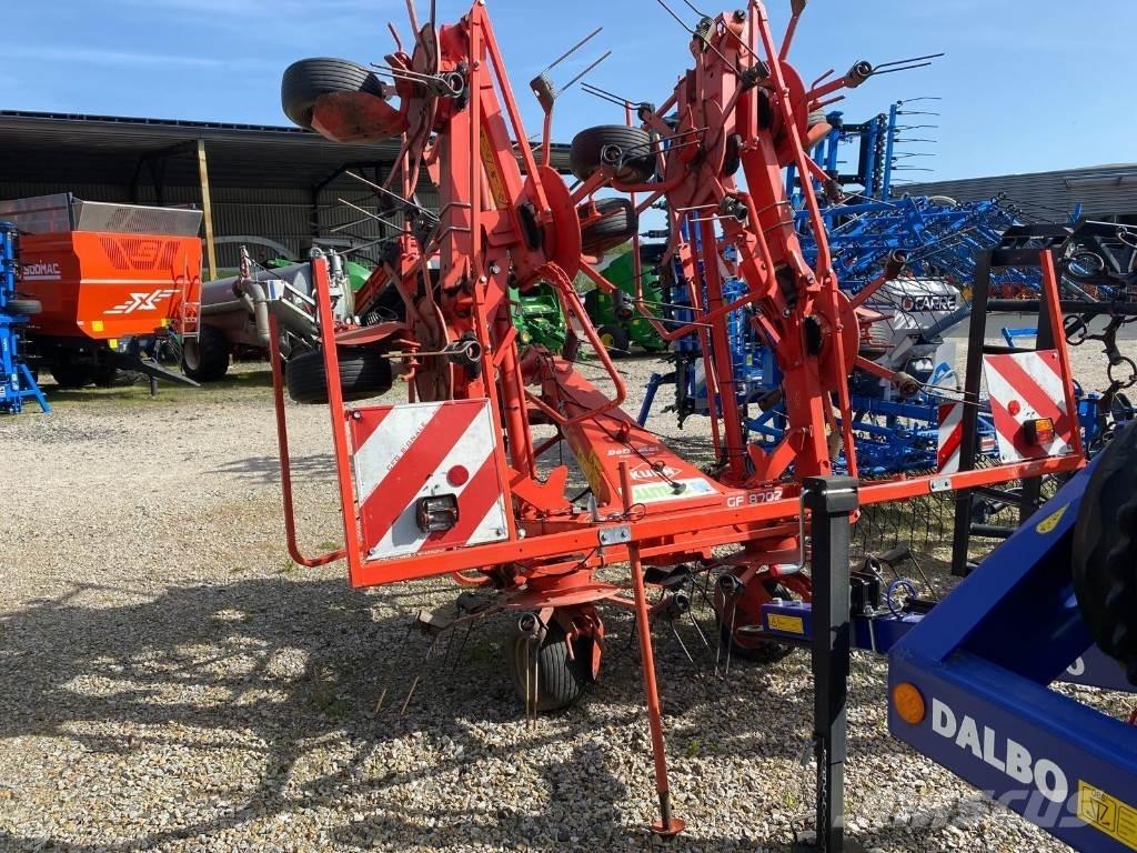 Kuhn GF8702 مكابس وميبسات التبن