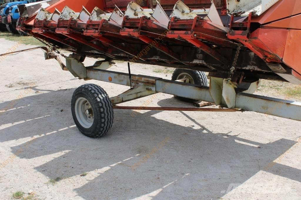 CLAAS Mega 208 حصادات