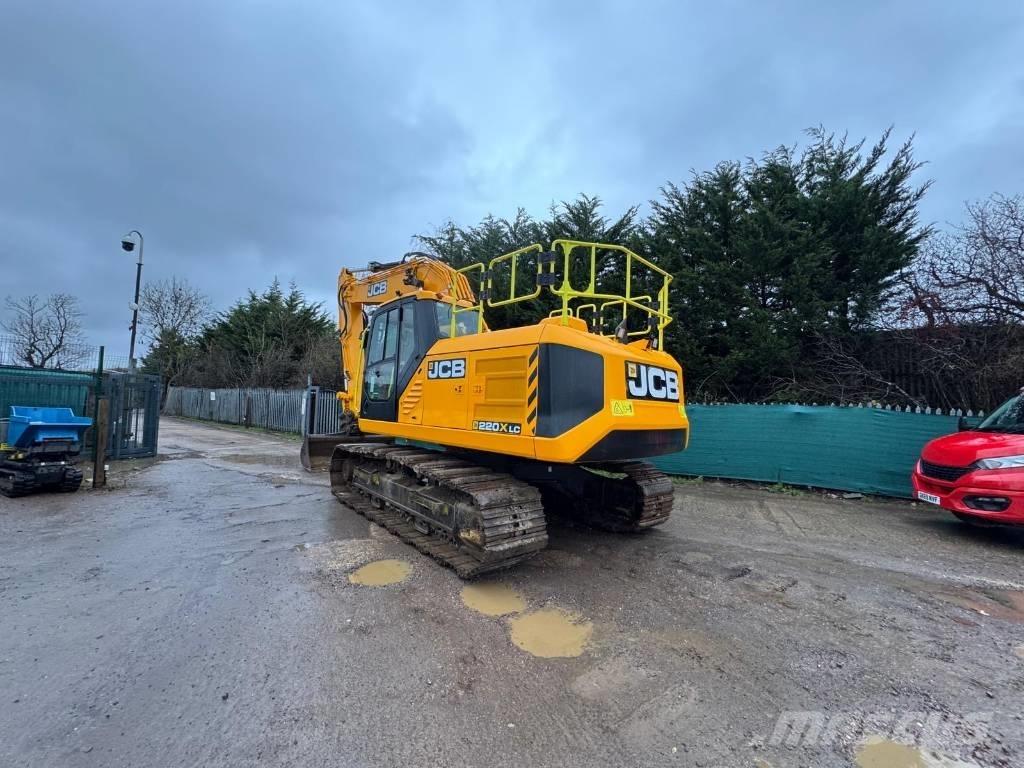 JCB 220X LC حفارات زحافة