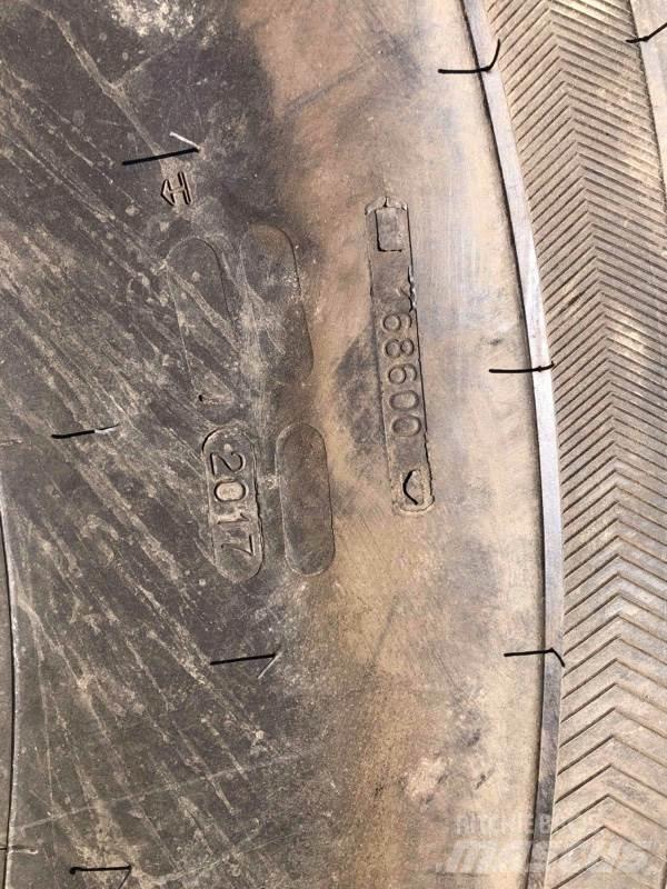 Nokian TRI 2 الإطارات والعجلات والحافات