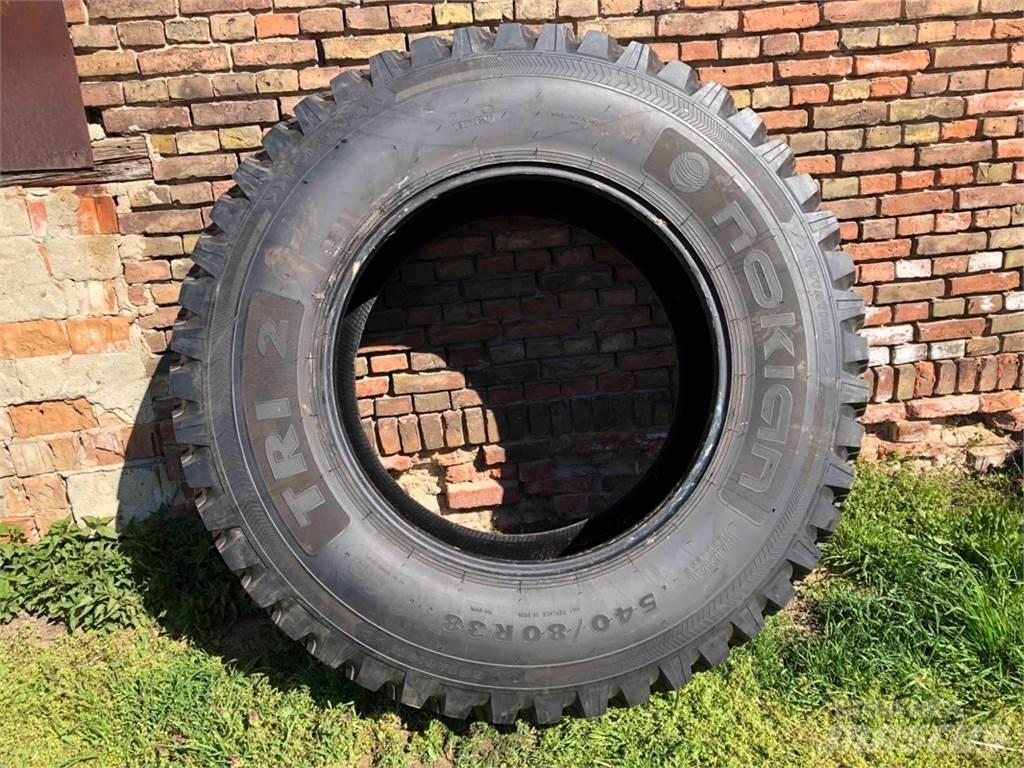 Nokian TRI 2 الإطارات والعجلات والحافات