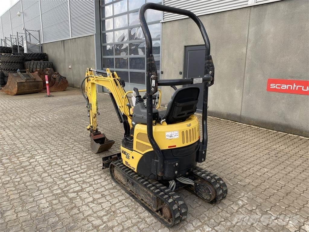 Yanmar VIO12 حفارات بعجل