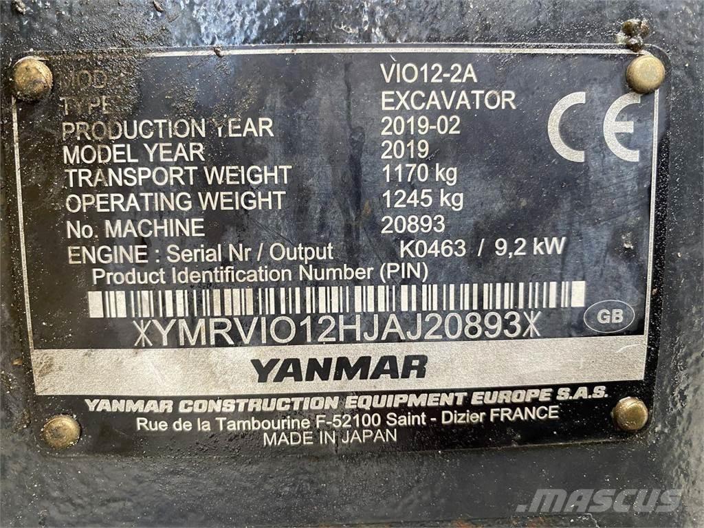 Yanmar VIO12 حفارات بعجل