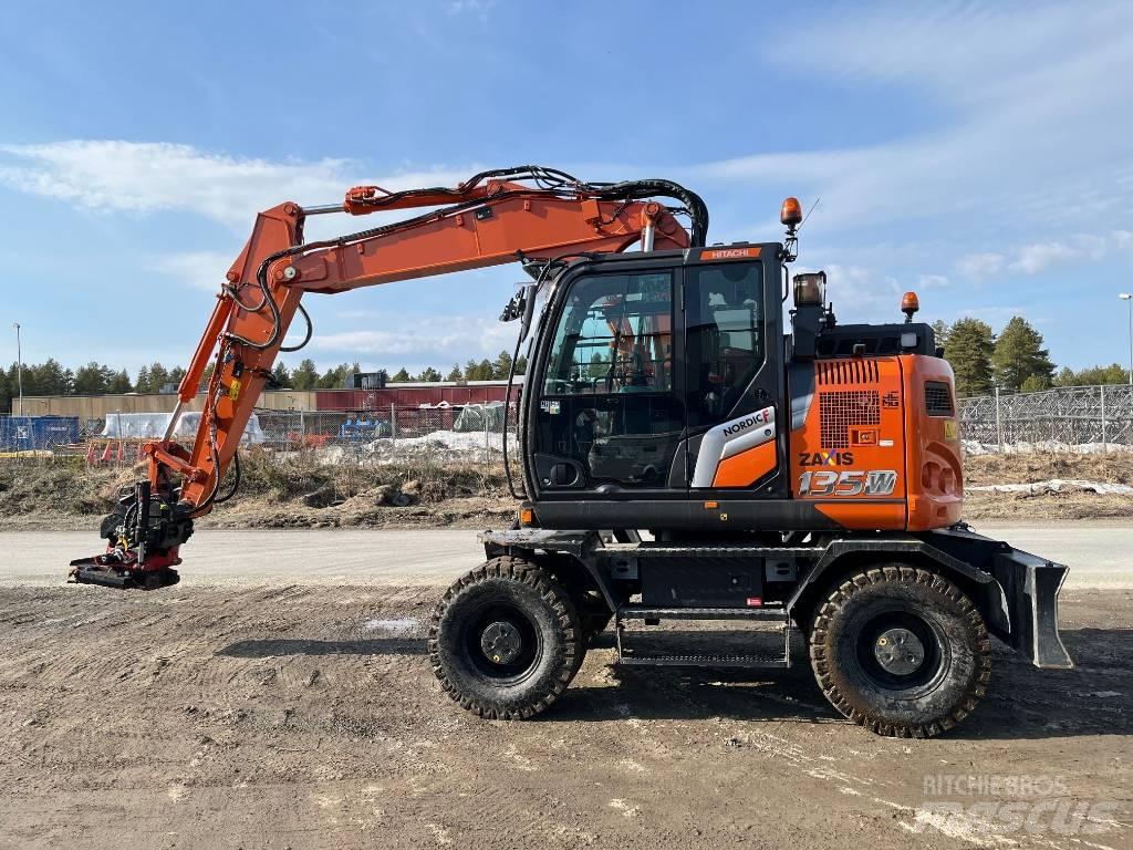 Hitachi ZX135W-7 حفارات بعجل
