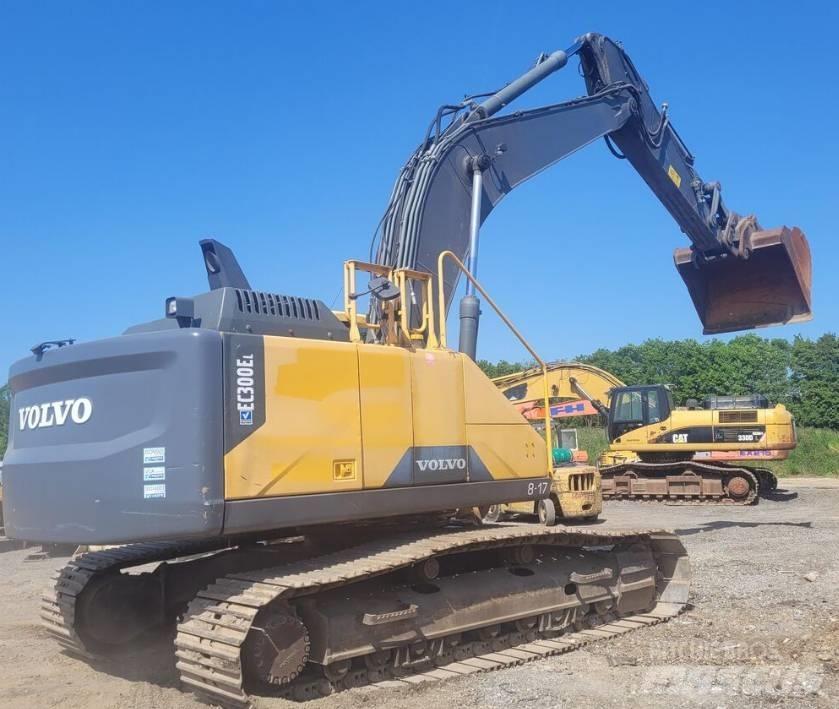 Volvo EC300EL حفارات زحافة