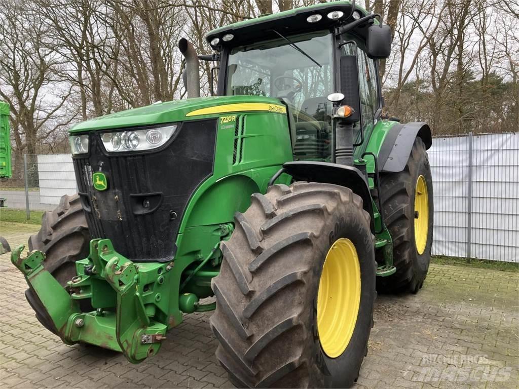 John Deere 7230R الجرارات