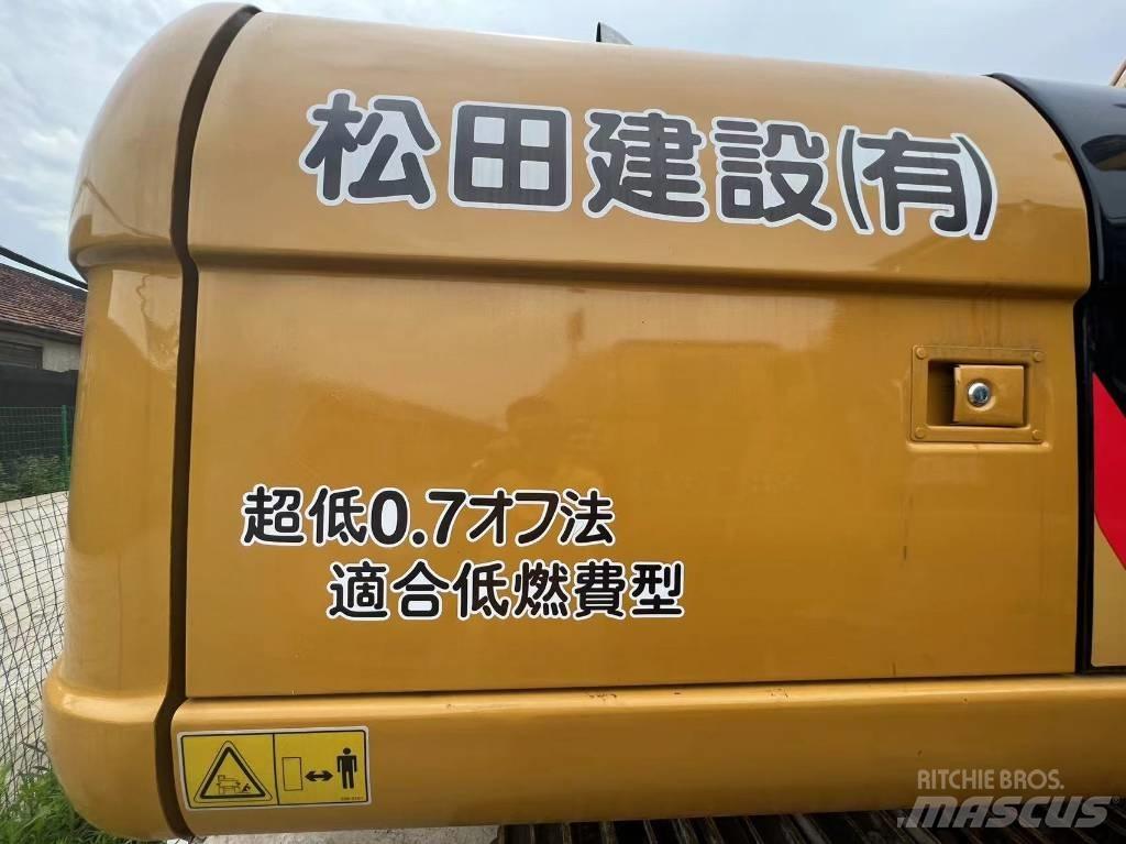 CAT 320 حفارات زحافة