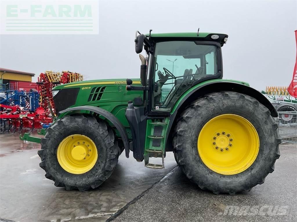 John Deere 6210R الجرارات